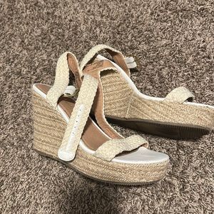 Barely used madden girl wedges